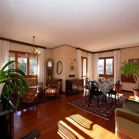 Sleeps 4 Apartment *